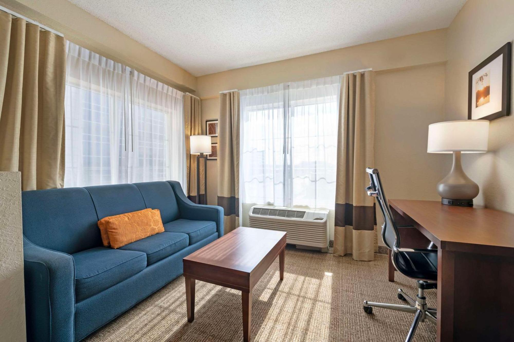 Comfort Suites Downtown Орландо Экстерьер фото
