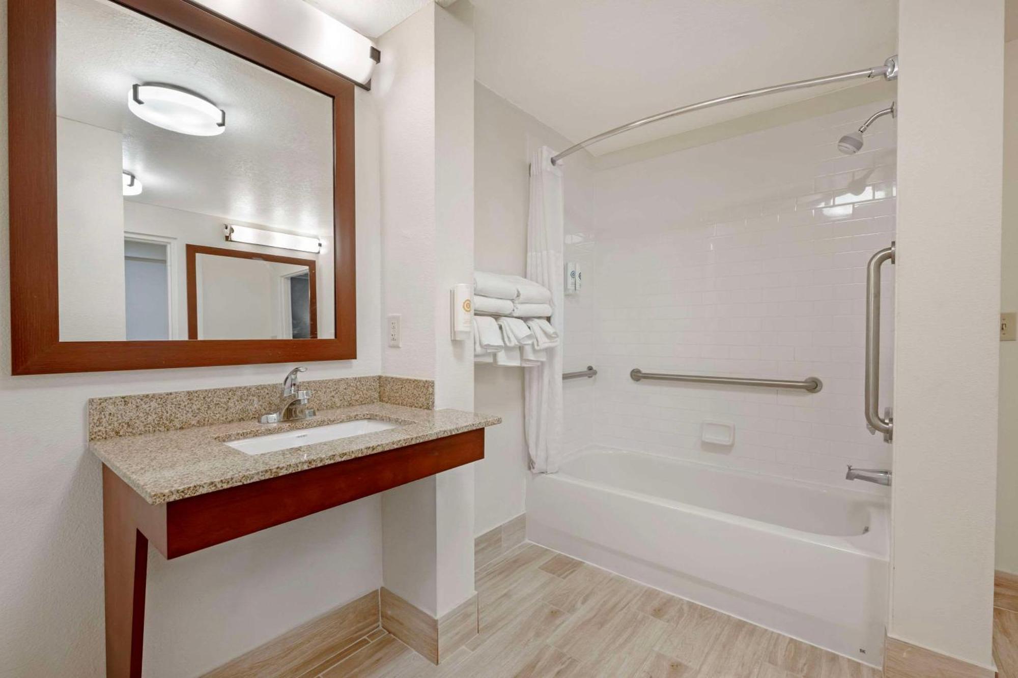 Comfort Suites Downtown Орландо Экстерьер фото